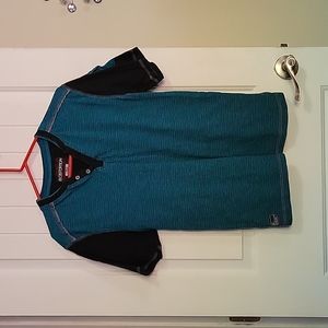 Distortion large blue shirt